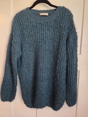 0083.  Zenana Outfitters Teal Chunky Crewneck Sweater